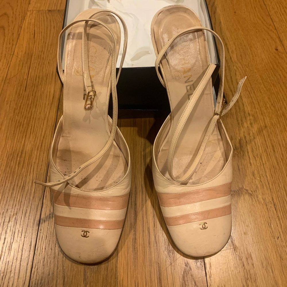 Chanel Peach/Pink Mules size 38. Very comfortable! Original Box and Dustbag!